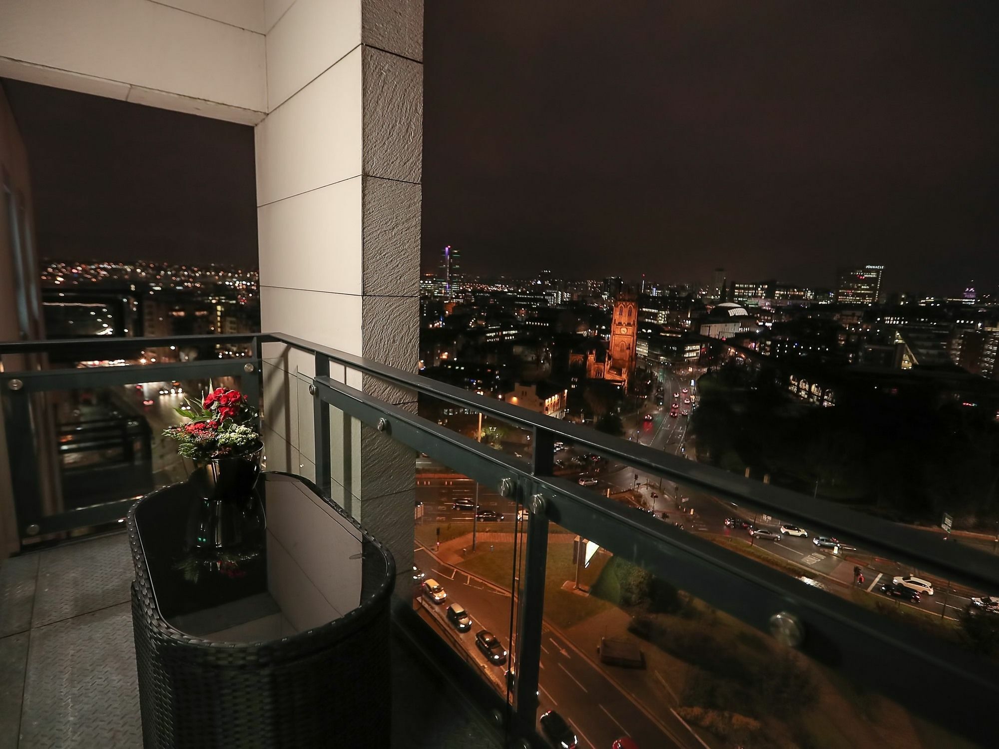 Апартаменты Live In Leeds Penthouse Экстерьер фото