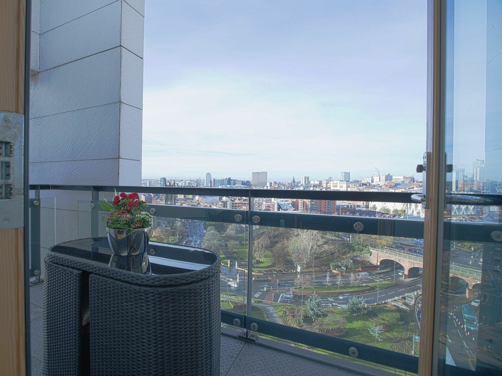 Апартаменты Live In Leeds Penthouse Экстерьер фото